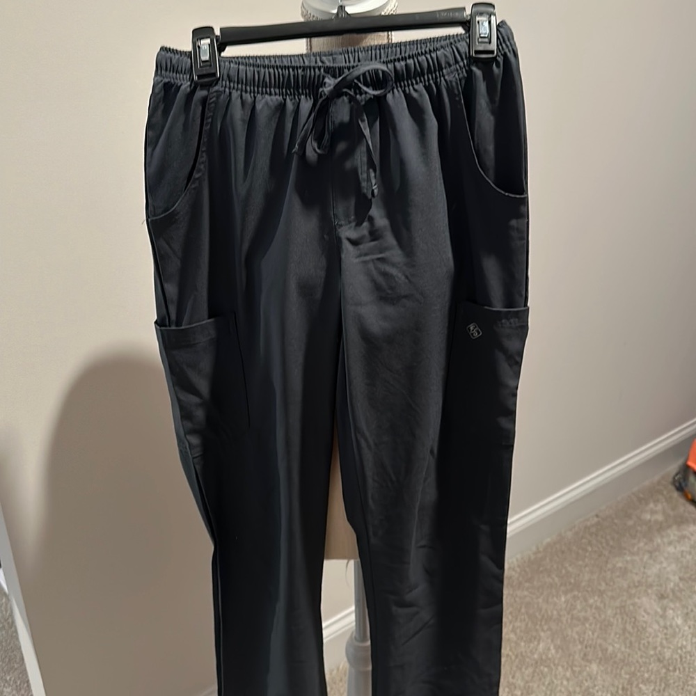 Woman’s Pewter scrub bottoms